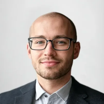 Portrait of Chris Gutenberg, General Manager at NeosLegal
