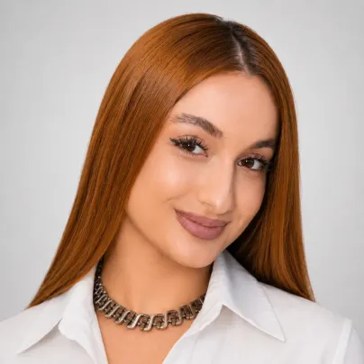 Portrait of Mery, Social Media / Marketing Lead at NeosLegal